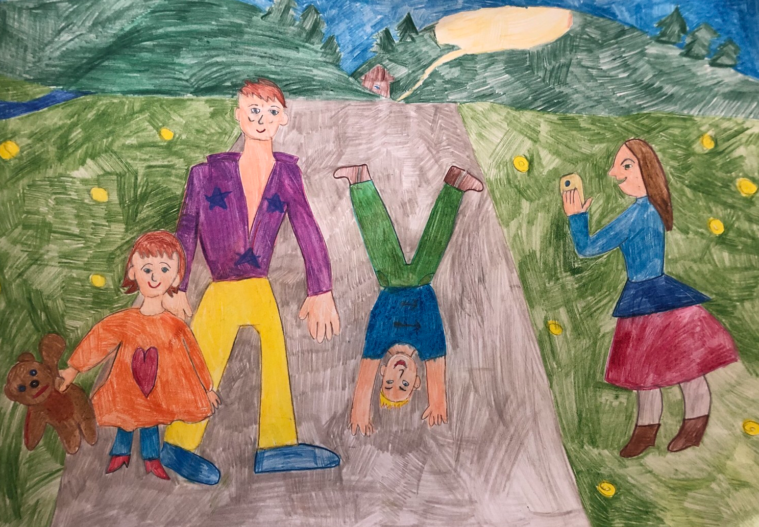 Рисунок на тему семья легко. Детские рисунки. Семья рисунок. Детские рисунки на тему моя семья. Рисование на тему семья.