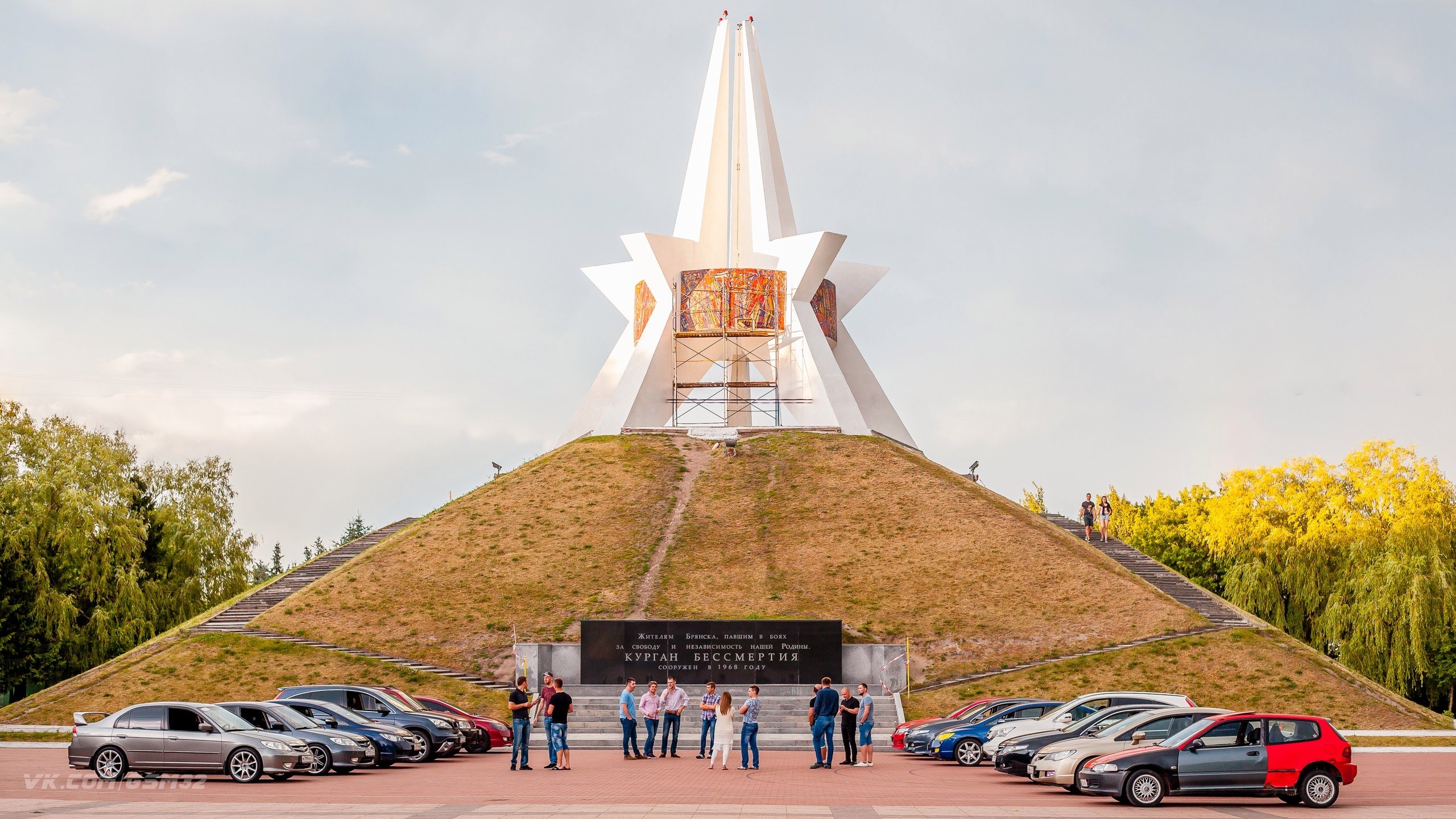 Старый брянск курган фото