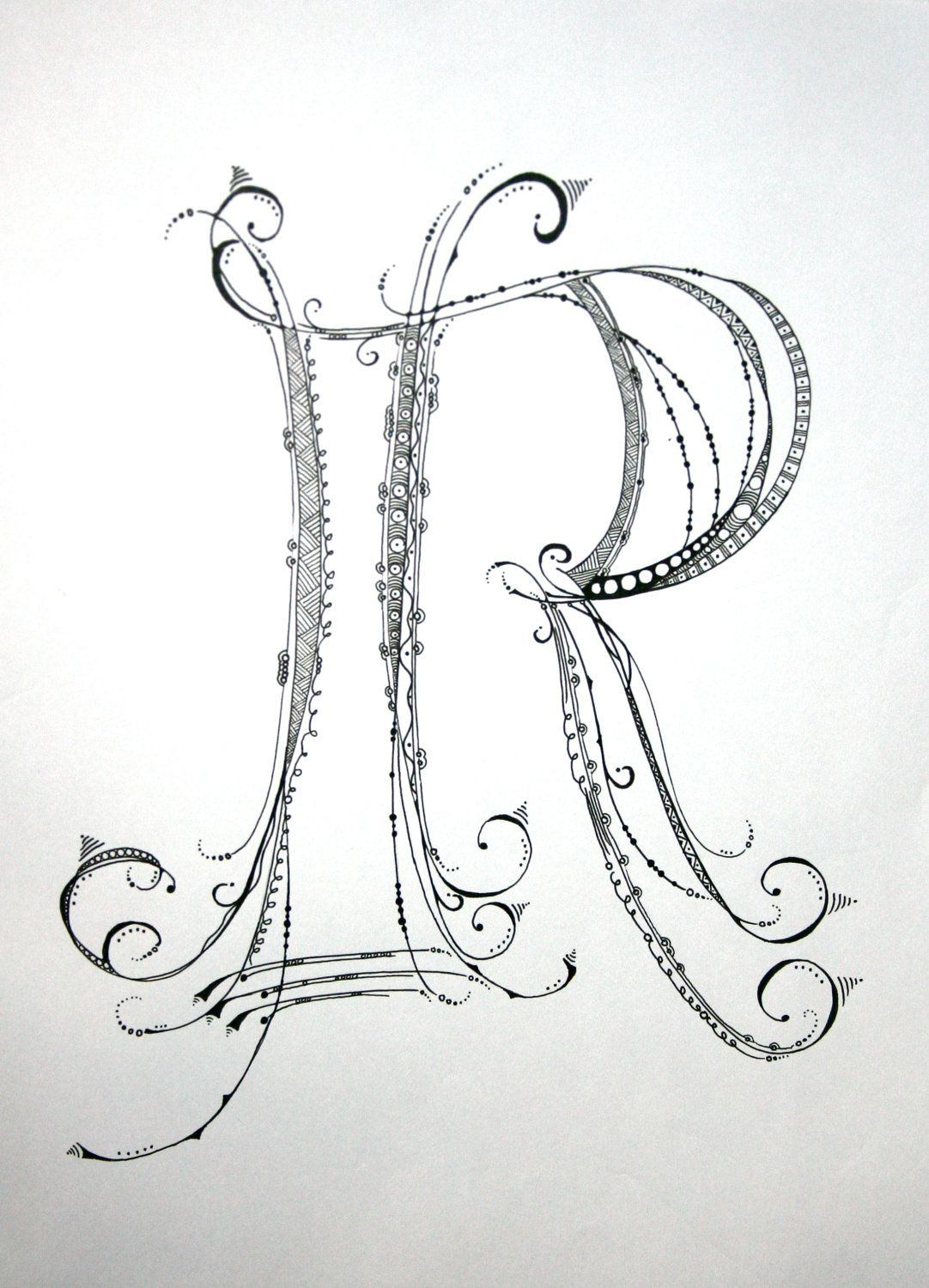 Украшенная буква рисунок. Красивые буквы. Красивая дизайнерская буква о\. Каллиграфический орнамент буквы. Нарисовать буквы красиво.