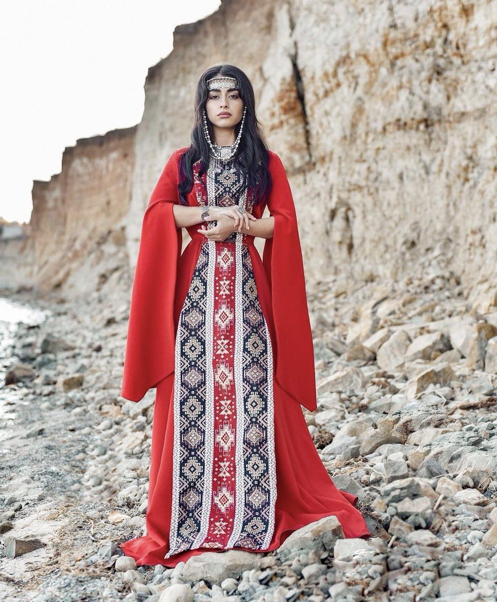 Армянский национальный костюм раскраска.