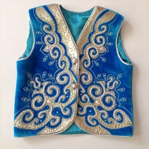 Казахские узоры на одежде