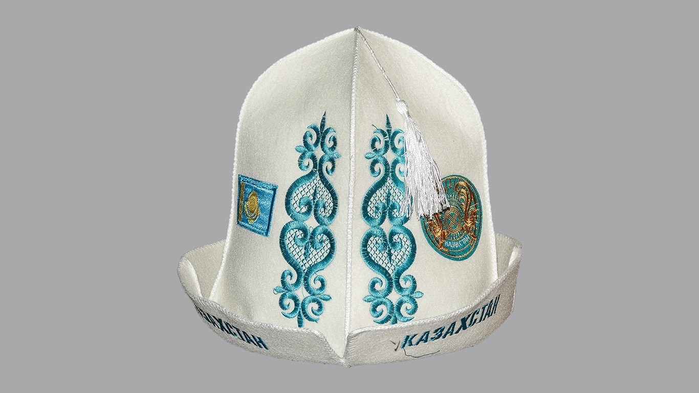 Такия тюбетейка. Казахская шапка айыр калпак. Казахская Национальная тюбетейка. Тюбетейка казахская женская Национальная. Национальный калпак башкир.