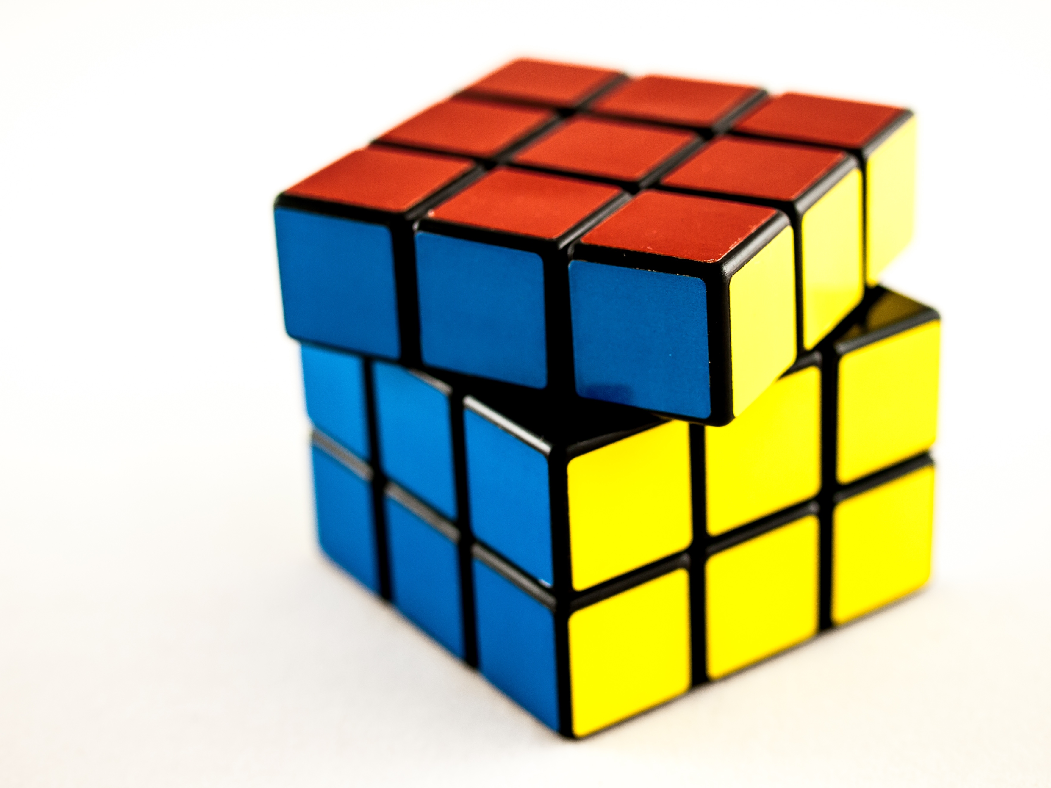 Картинки кубика рубика. Кубик Рубика 3x3x3 Rubik's. 3x3x3 кубик Рубика Rubik s Cube. Кубик Рубика на белом фоне. Кубик рубик 150 на 150.