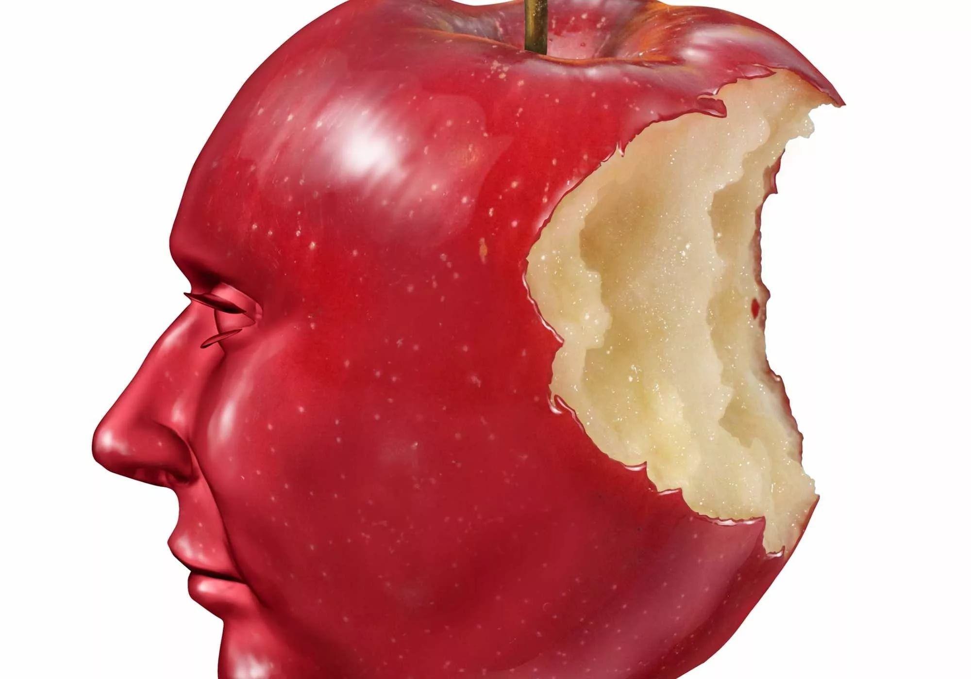 Глупое яблоко. Надкусанное яблоко. Яблоко надкусанное червивое. Понадкусывали яблоки. Яблоко с лицом.